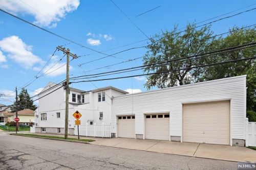 87 Gaston Ave, Outwater, NJ 07026-1205
