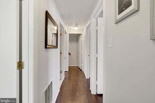 3314 Tapestry Cir, Burtonsville MD 20866-2067 exterior