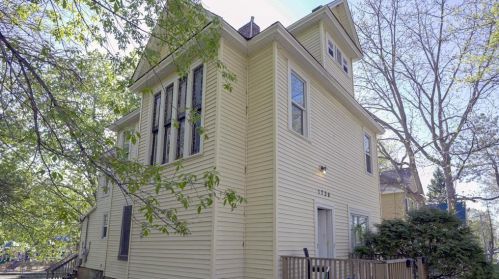 1736 Ames Pl, Saint Paul MN  55106-2954 exterior