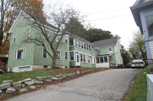 37 Gage St, Augusta, ME 04330-6446