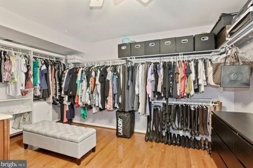 5808 Heming Ave, Springfield VA  22151-2716 exterior