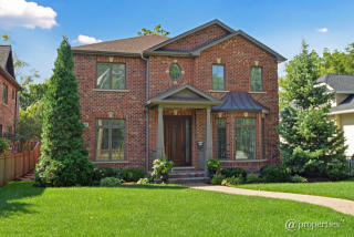 2205 Glenview Rd, Glenview, IL 60025-2758