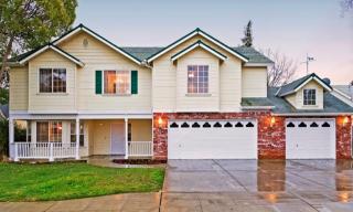 228 Oak Ave, Clovis, CA 93611-7236