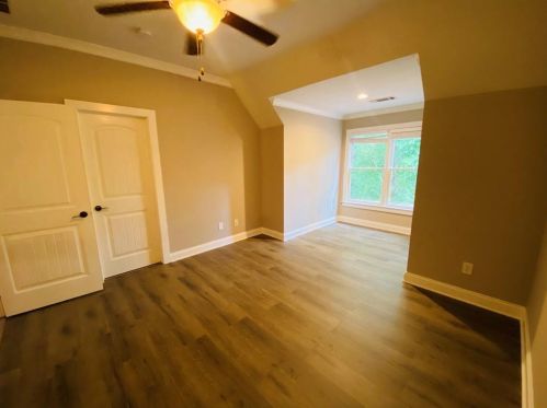 6017 Grand Marina Cir, Gainesville GA  30506-7828 exterior