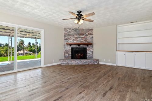 15591 Golden Star Ave, Riverside CA  92506-5753 exterior