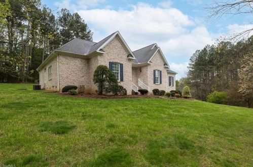 6900 Polo Farms Dr, Summerfield, NC 27358-9730