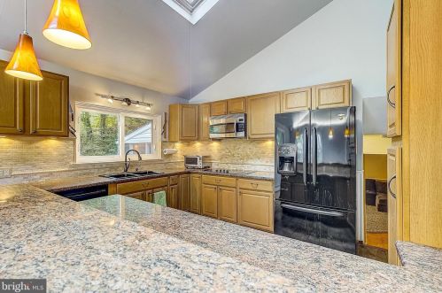 15 Springhouse Ln, Media PA  19063-5212 exterior