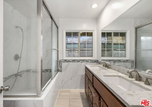 1216 Riv Ln, Santa Ana CA 92706-1425 exterior