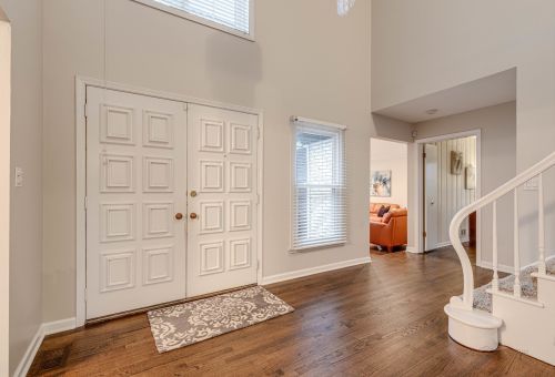 1020 Summit Dr, Bannockburn IL  60015-1823 exterior