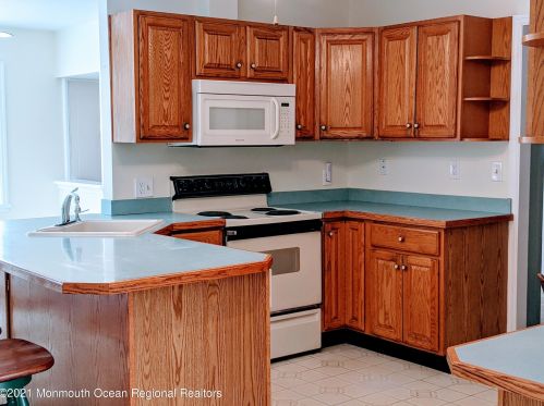 73 End Ave, Red Bank, NJ 07702