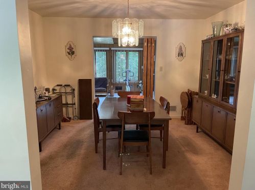 112 Bentley Ln, Lancaster PA  17603-6223 exterior