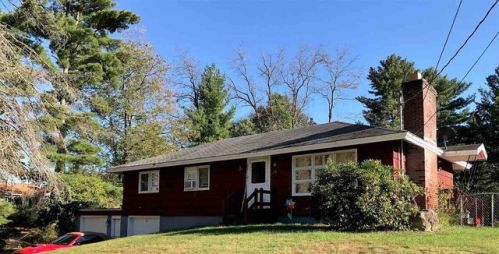 58 Bartlett Ave, Somersworth, NH 03878-1834