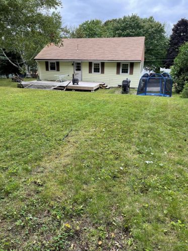 47 New Jersey St, Millinocket, ME 04462-1928