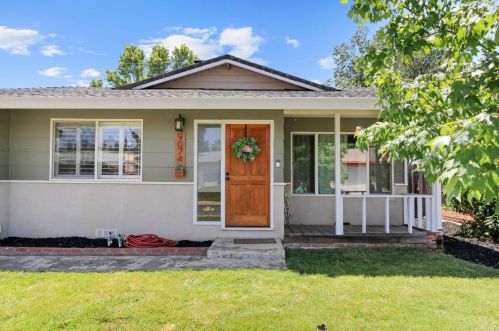 9074 Polly Ave, Citrus Heights, CA 95662-4725