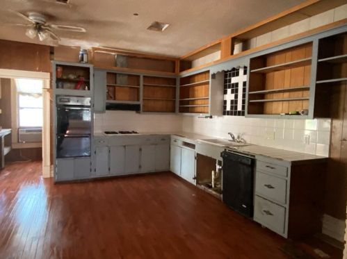 401 Gardner St, Whitewright TX 75491-2309 exterior