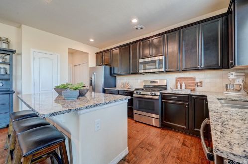 3170 Nepal Way, Aurora CO 80013-9019 exterior