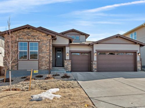 7916 Jamestown Ct, Aurora, CO 80016