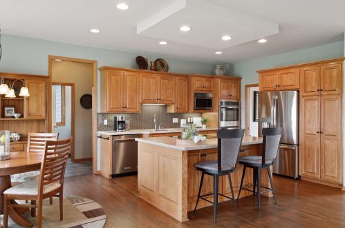 9100 Heritage Way, Saint Paul MN  55125-5034 exterior