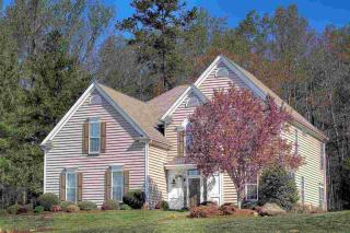 1737 Mattox Ct, Charlottesville VA  22903-8802 exterior