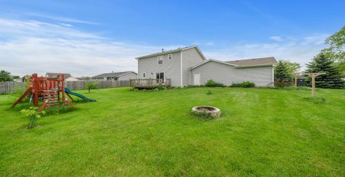 323 Winter Rose Cir, Davis Jct, IL 61020-9446
