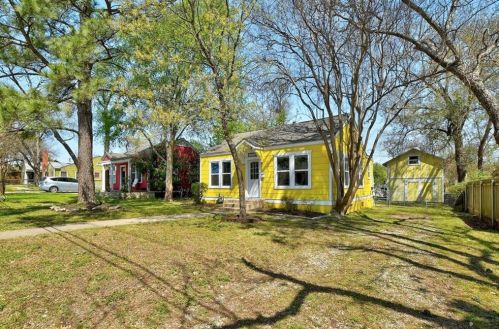 1002 43rd St, Austin, TX 78756-3402