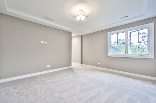 516 64th St, Willowbrook IL  60527-1812 exterior