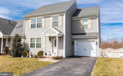 67 Silver Maple Cir, Ephrata, PA 17522-2749