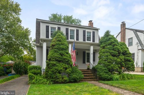 20 Mountwell Ave, Tavistock, NJ 08033-3312