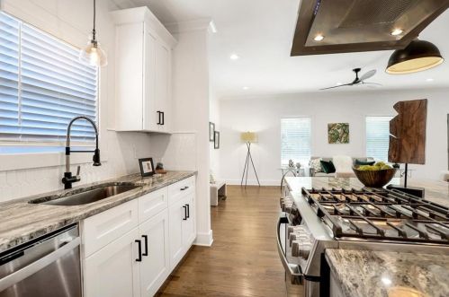 323 Eleanor St, Atlanta GA  30317-2306 exterior