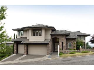 3755 Devoto Ln, Portland, OR 97229-8077