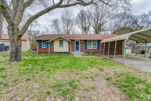 120 Aloha Ct, Hermitage, TN 37076-1901
