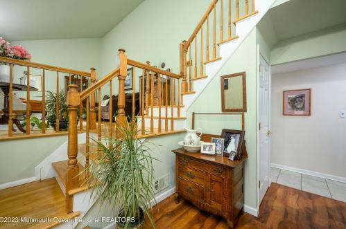 6 Sugarbush Rd, Wall Township, NJ 07731-2314