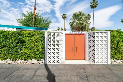 138 Hiawatha St, Palm Springs, CA 92264-7836