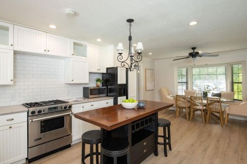 605 Leveland Ln, Modesto, CA 95350-2247