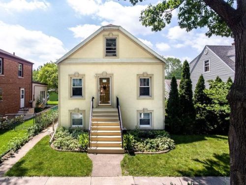 9421 Jackson Ave, Brookfield, IL 60513-1130