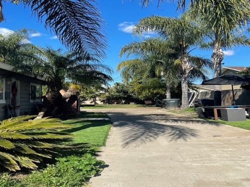 483 Grove Ave, Orange, CA 92865-4369