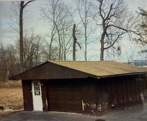 255 Central Ave, Bangor, PA 18013-2117