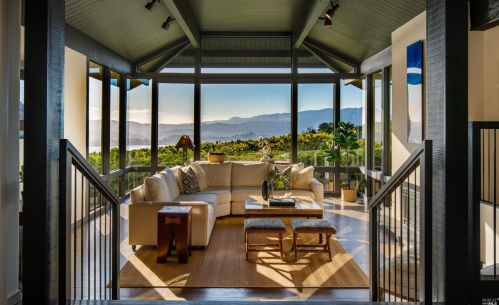 1 Santa Ana Ct, Tiburon, CA 94920-1620