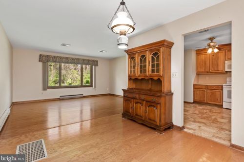 104 Stonehouse Rd, Carlisle PA  17015-7413 exterior