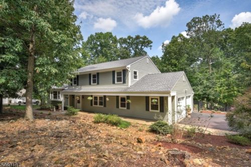 894 Sherwood Rd, Bridgewater, NJ 08807-1321