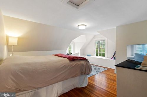29 Cleveland Ln, Princeton NJ  08540-3049 exterior
