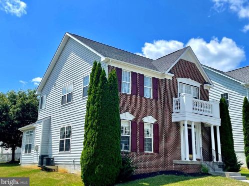 35 Colonial Dr, Charles Town, WV 25414-4494