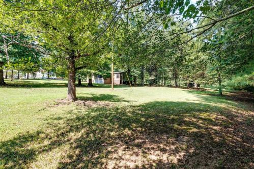 137 Windy Hill Ct, Jefferson, GA 30549-5705