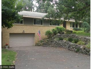 14113 Glenridge Rd, Hopkins, MN 55345-4832