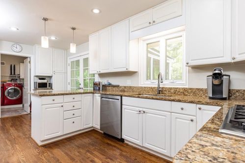 2664 Margaret Mitchell Dr, Atlanta GA  30327-1844 exterior