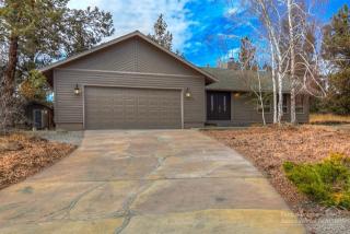 63565 J D Estates Dr, Bend, OR 97701-8870