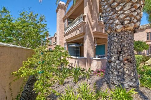3541 Cameo Dr, Oceanside CA  92056-6358 exterior