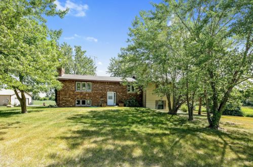 9103 Athman Rd, Saint Cloud, MN 56301-9715