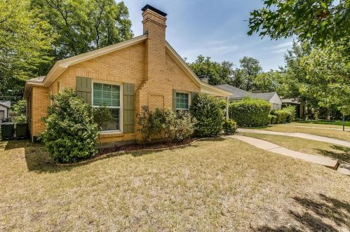3245 Cockrell Ave, Fort Worth TX  76109-2255 exterior