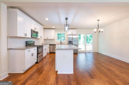 674 Charlotte Pl, Atlanta GA  30318-6375 exterior